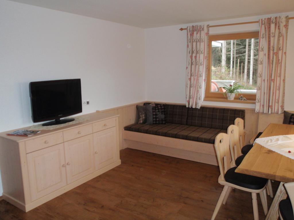 Landhaus Alpenjaeger Hainzenberg Kamer foto