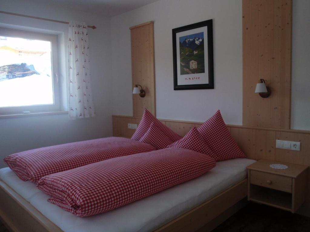 Landhaus Alpenjaeger Hainzenberg Buitenkant foto
