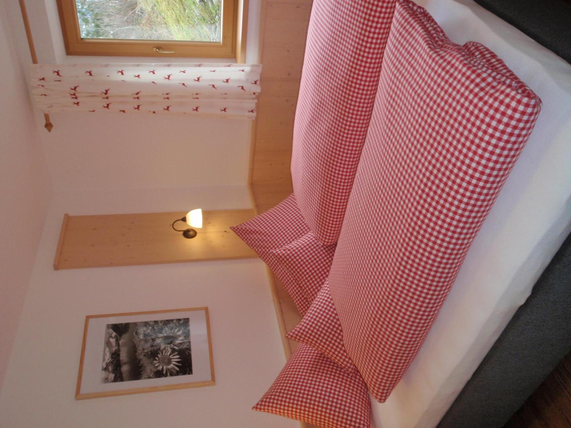 Landhaus Alpenjaeger Hainzenberg Kamer foto