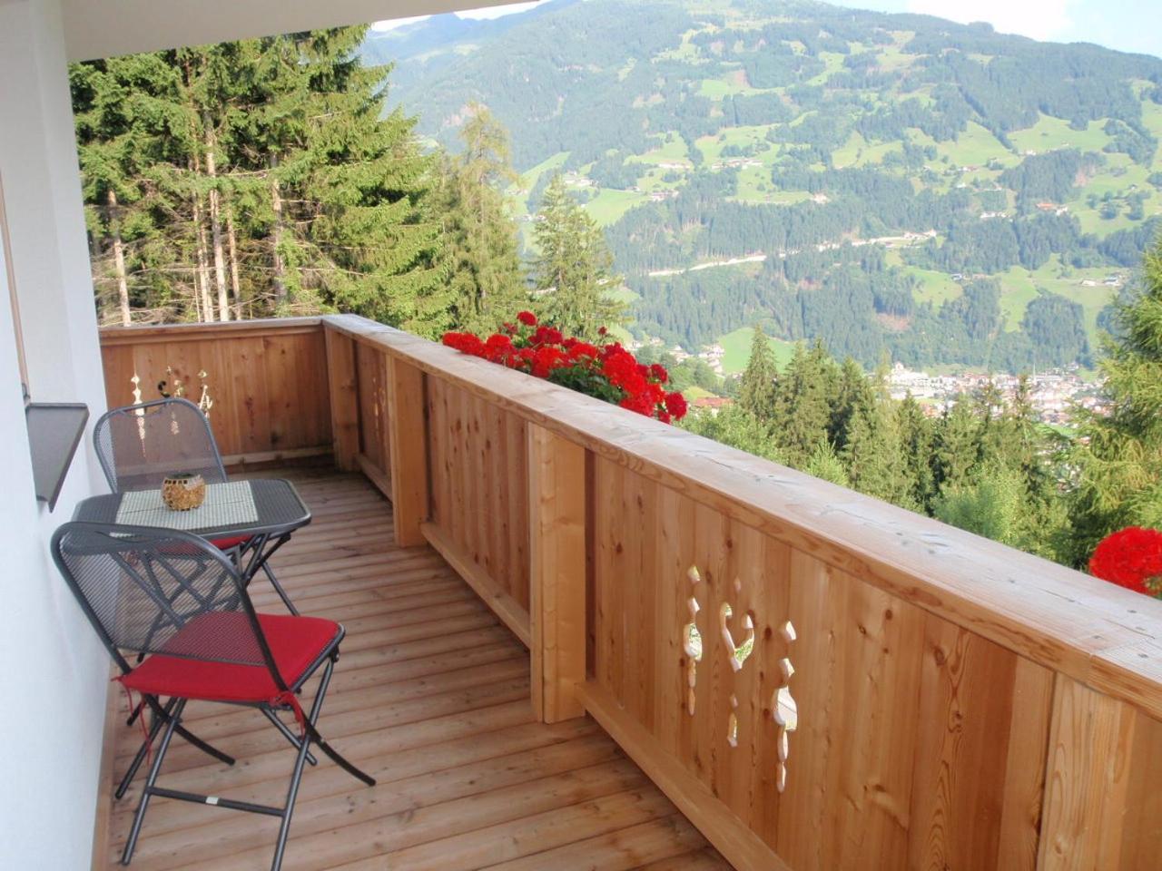 Landhaus Alpenjaeger Hainzenberg Kamer foto